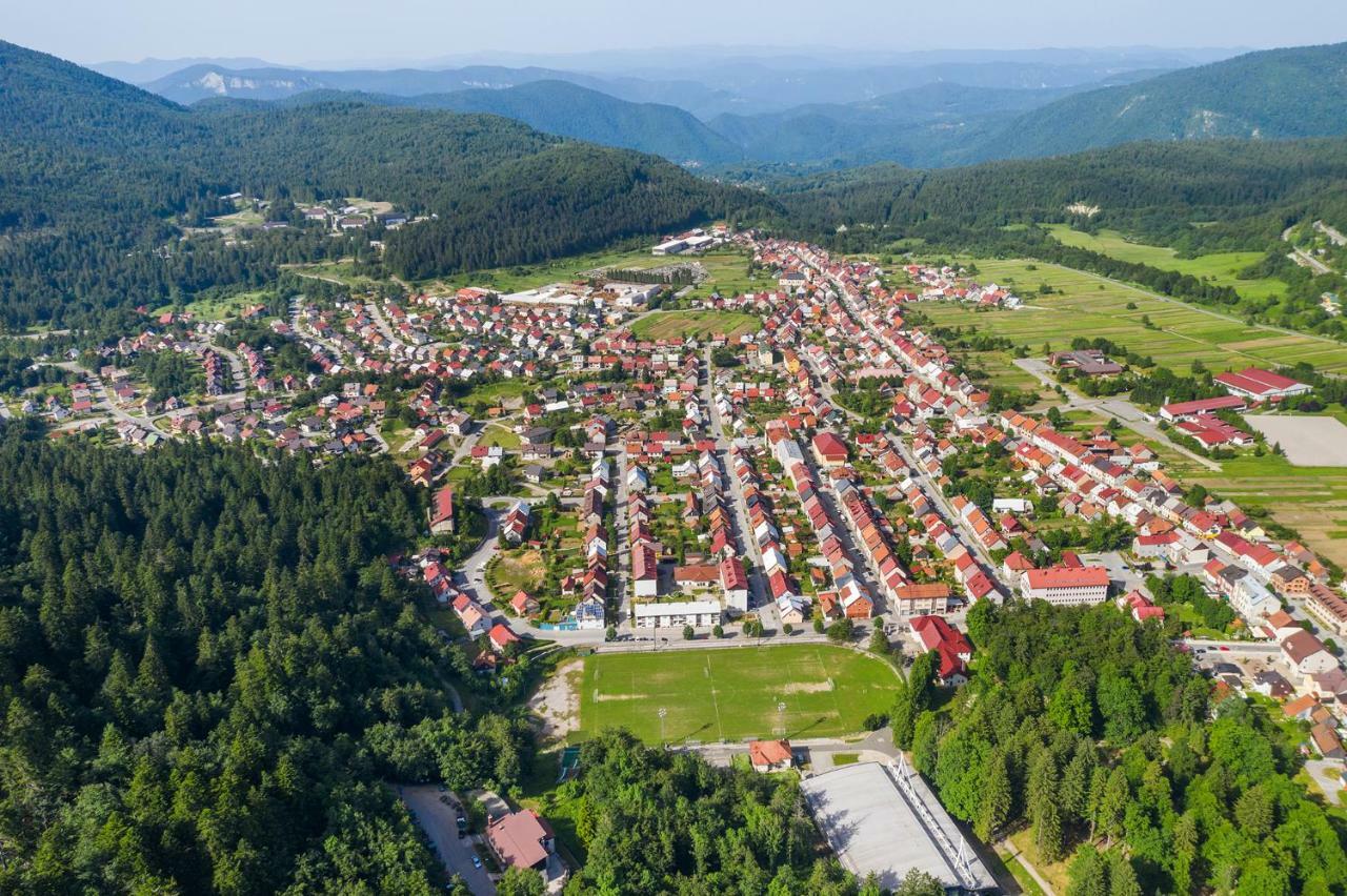 Apartman Japlenski Delnice Kültér fotó